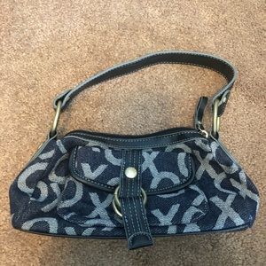 🖤SALE 🖤 Xoxo small purse